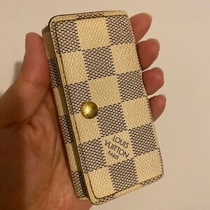 Louis Vuitton Cream and Black Checkered Key Holder